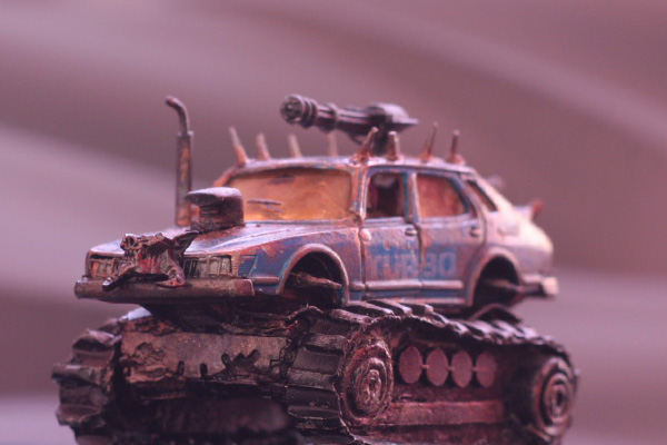 voiture gaslands chenille